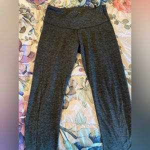 Old navy active black and gray leggings size large